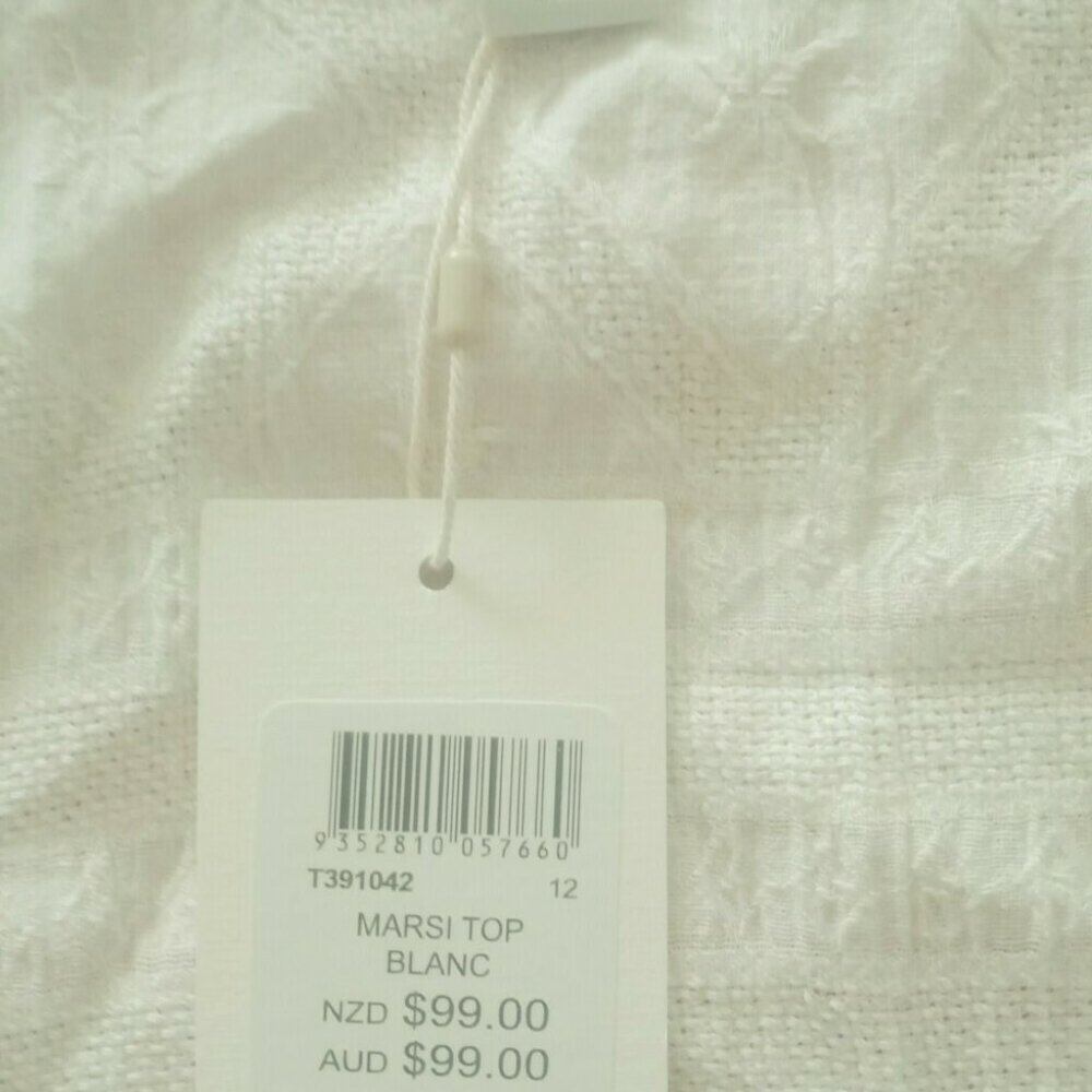 TIGERLILY Marsi Bell Sleeve Crop Top NWT RRP$99 - Picture 7 of 8